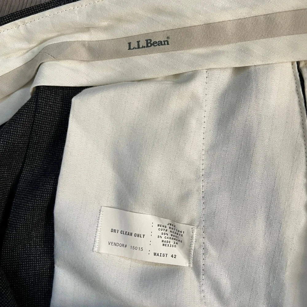 LL Bean Mens Wool Cashmere Pleated Dress Pants Charcoal Gray Waist 42 RN71341